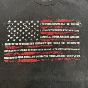 Grunt Style Men's American Flag Military Oath Veteran  T Shirt Size Large